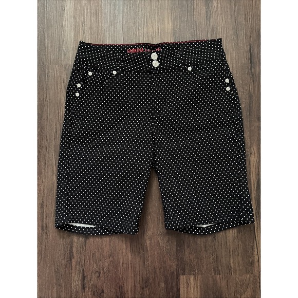 Sabrina Lauren Shorts Women's Size 12 Black Polka Dots Stretch Casual Pockets - Picture 1 of 7